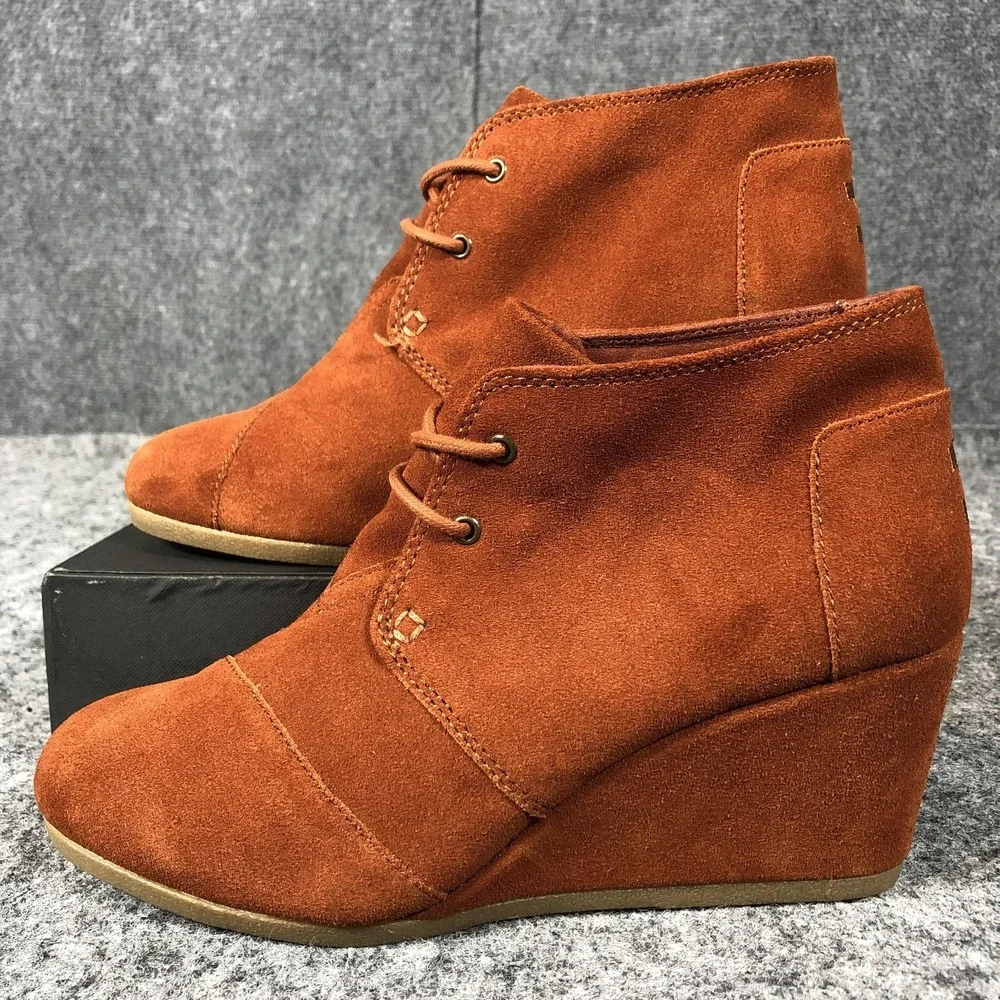 TOMS Boots Womens Size 9 Orange Suede Desert Wedge Lace Up Ankle Booties Shoes‎